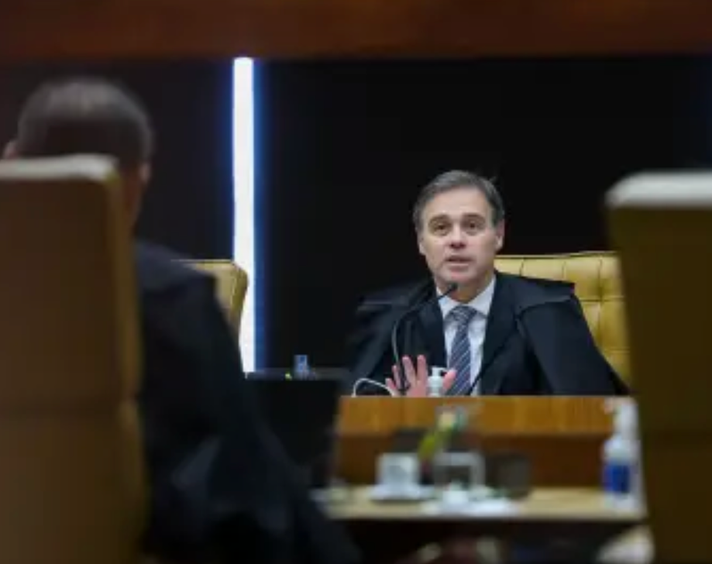 No momento, você está visualizando URGENTE: André Mendonça mostra transparência e emite nota ao se pronunciar sobre possível encontro com Vorcaro; VEJA