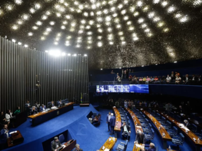 CRISE NO STF: Congresso retoma avanço de PECs sobre mandatos e decisões monocráticas
