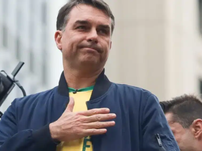 AGORA: China começa a monitorar Flávio Bolsonaro com possibilidade de vitória