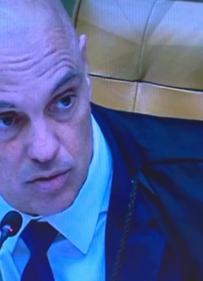 No momento, você está visualizando Fantástico dedica trecho especial e expõe Alexandre de Moraes; ASSISTA AO VÍDEO