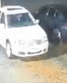 No momento, você está visualizando Carro é levantado pelo vento e casas foram destelhadas durante temporal no Paraná, VEJA VÍDEO