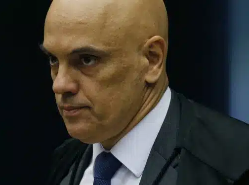 No momento, você está visualizando Agora: Eurodeputados pressionam UE por medidas contra Alexandre de Moraes