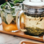 Substâncias presentes em uva, café e chá-verde favorecem a microbiota. Estudo mostra que antioxidantes chamados polifenóis beneficiam o intestino, com possíveis impactos na saúde mental. Entenda