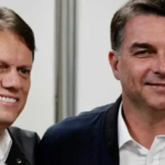 Tarcísio entra de vez na campanha de Flávio Bolsonaro e acende alerta no PT