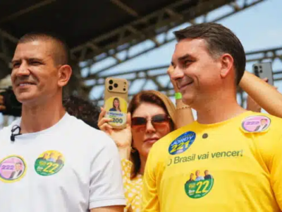 Defesa de Flávio Bolsonaro pede a Fachin suspenção de investigações no STF e advogados acusam PT de “escolher” relatores