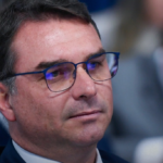 AGORA: Flávio Bolsonaro ganha novo movimento de apoio nas redes entre influenciadores católicos; confira