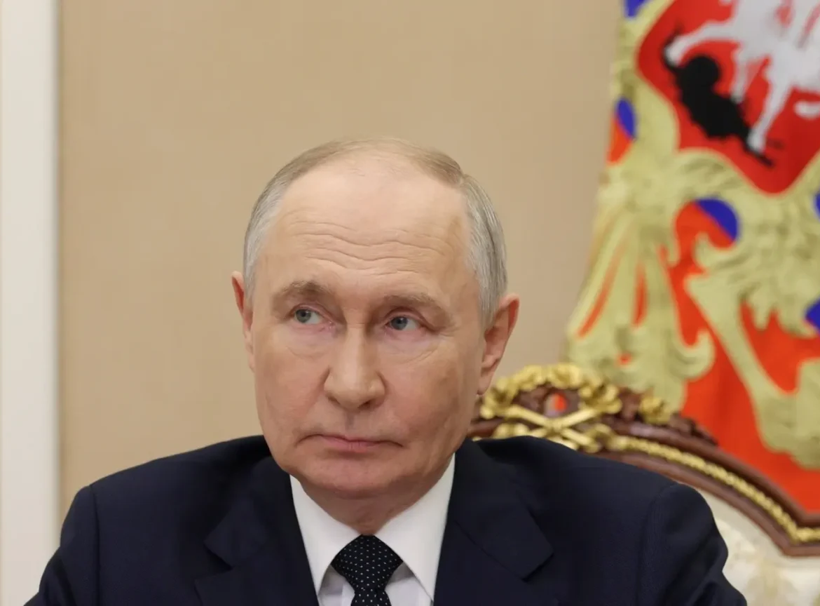 No momento, você está visualizando Putin chama Elon Musk de “gênio” ao falar sobre tecnologia que preocupa a Rússia