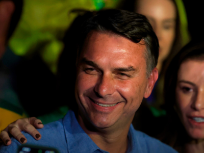 Após liderança de Flávio Bolsonaro, ações de energia disparam; VEJA MAIS