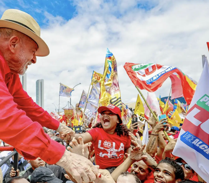 No momento, você está visualizando A nova rota pensada por Lula para tentar mudar rumos da eleição no segundo turno; VEJA ESTRATÉGIA