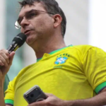 URGENTE: Ronaldo Caiado anuncia apoio a Flávio Bolsonaro no segundo turno