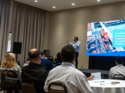 RIC Ambiental inicia jornada de cultura organizacional com foco em fortalecer valores e relações. Treinamento busca fortalecer comportamentos, responsabilidades e a excelência no atendimento aos marilienses. Veja importância