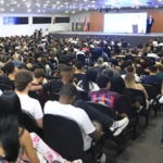 Noite de Estrelas Jurídicas aproxima estudantes da Unimar de profissionais das diferentes carreiras do Direito. É a quinta edição que renova o sucesso absoluto das anteriores. Confira importância