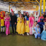 Ação especial do Grupo Amigos do Peito e Acim leva personagens infantis e diversão ao comércio de Marília hoje, sexta-feira, dia 9. Veja a programação