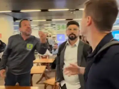 Lucas Pavanato e Guilherme Boulos se encontram no Aeroporto de Brasília e trocam provocações; VEJA VÍDEO