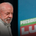 Campanha de Lula resgata “estratégia do medo” usada no passado para “roubar” votos de Flávio Bolsonaro; ENTENDA