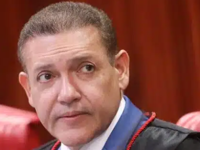 Breaking News: Kassio derruba novamente canal de “exército de Lula” e diz que Lula pode ser responsabilizado por fakes