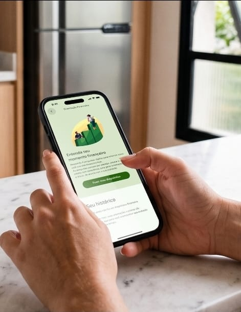 No momento, você está visualizando Sicredi amplia orientação financeira para associados. Iniciativa com foco em bem-estar financeiro passa a contar com uma jornada digital personalizada. Veja