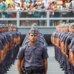Picanha de novo? Servidores públicos, MEIs, autônomos, categorias essenciais e outros ficam de fora do fim da escala 6 x 1. Confira mais funções que não entram, como funcionários da Saúde, Segurança Pública e Privada, Limpeza Urbana, Saneamento, Policiais, Frentistas e os do Transporte, entre outras. Isso Lula não explicou