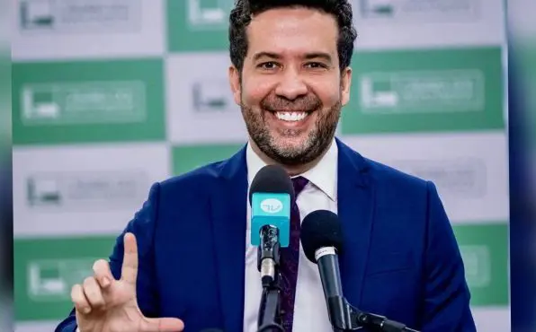 No momento, você está visualizando Petistas secomportam como”gado” de Janonespara impulsionar Lula, apesar de condenações porrachadinha emachismo. Até medida protetiva para a ex-esposa. Que exemplo…
