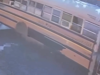 Jovem arrisca a própria vida, invade ônibus desgovernado e salva 19 crianças; VEJA VÍDEO