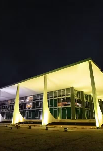 No momento, você está visualizando Ministros do STF articulam apoio a Rodrigo Pacheco para vaga na Corte