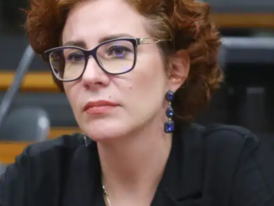 Itália decide se Carla Zambelli será extraditada ao Brasil